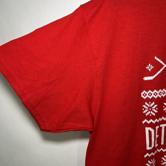 Detroit Red Wings T Shirt Size Large Christmas Sweater Style Delta Pro Weight - Picture 5 of 10